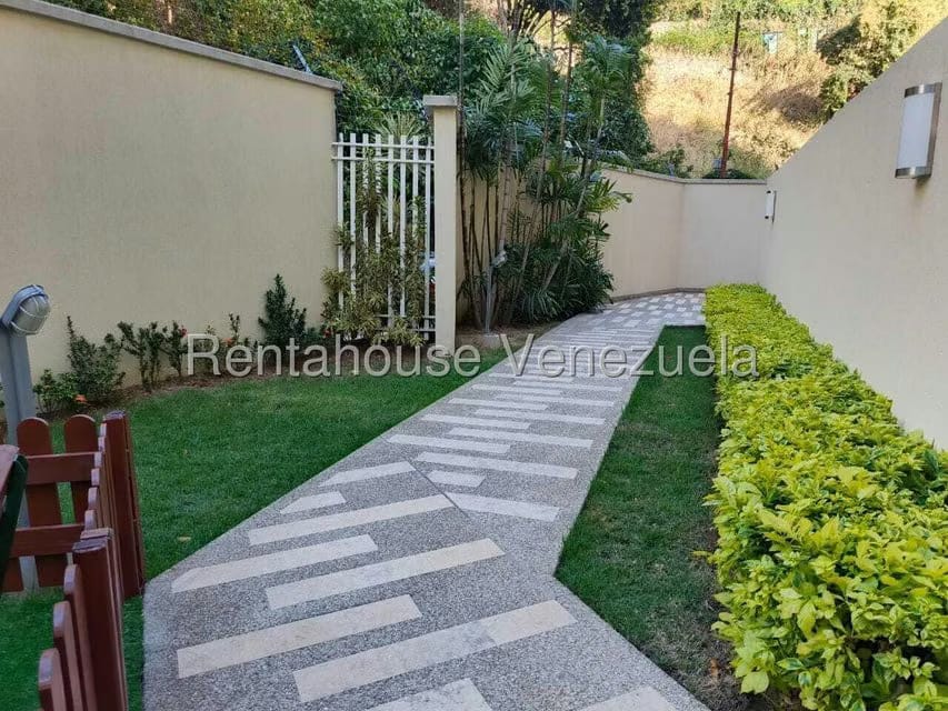 Apartamento (1 Nivel) en Alquiler en Lomas de Las Mercedes, Distrito Metropolitano - 47