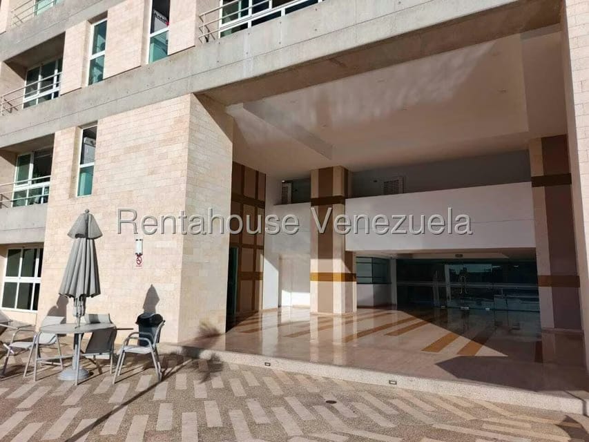Apartamento (1 Nivel) en Alquiler en Lomas de Las Mercedes, Distrito Metropolitano - 54
