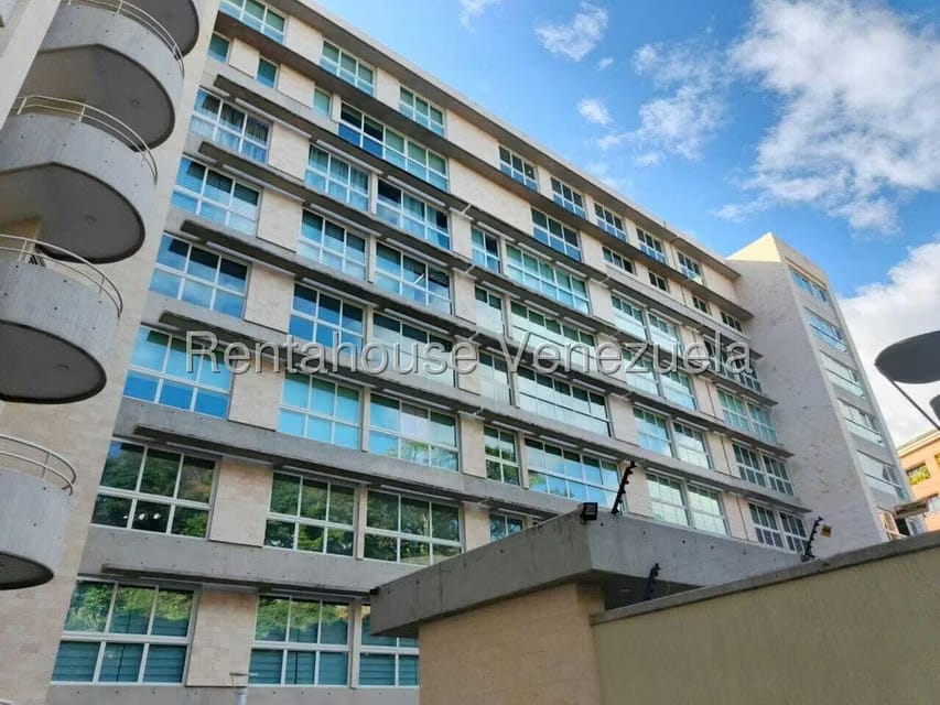 Apartamento (1 Nivel) en Alquiler en Lomas de Las Mercedes, Distrito Metropolitano - 63
