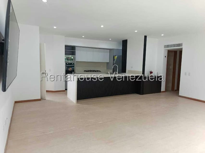 Apartamento (1 Nivel) en Alquiler en Lomas de Las Mercedes, Distrito Metropolitano - 10