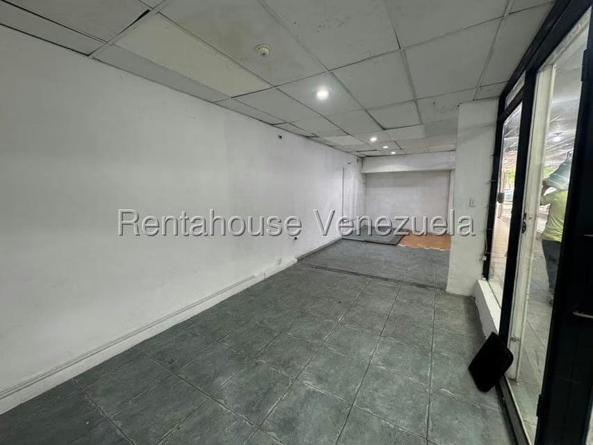 Comercial (Local Comercial) en Alquiler en Centro, Lara - 2