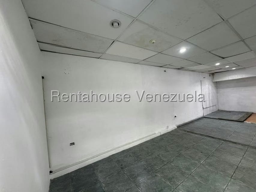 Comercial (Local Comercial) en Alquiler en Centro, Lara - 3