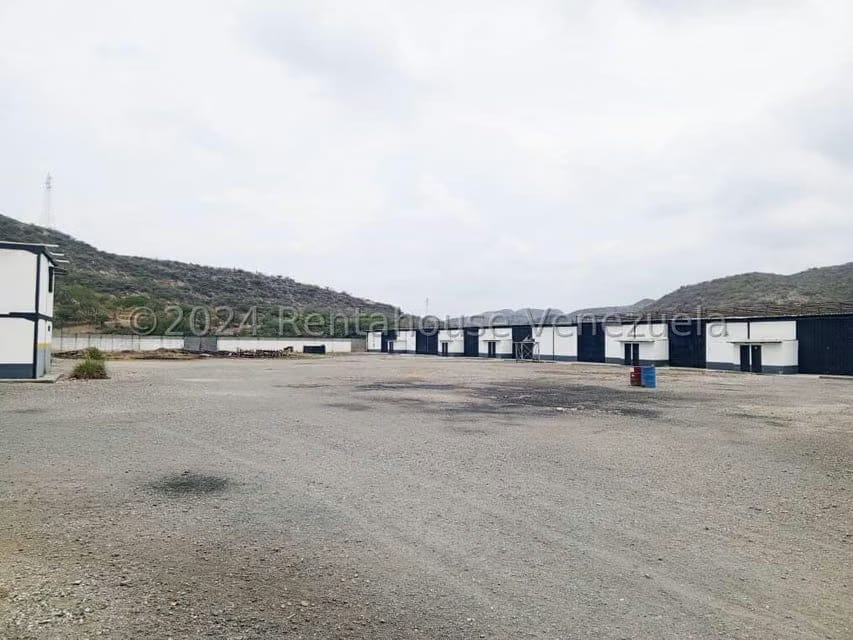 Comercial (Galpon - Deposito) en Alquiler en Parroquia Juan de Villegas, Lara - 4