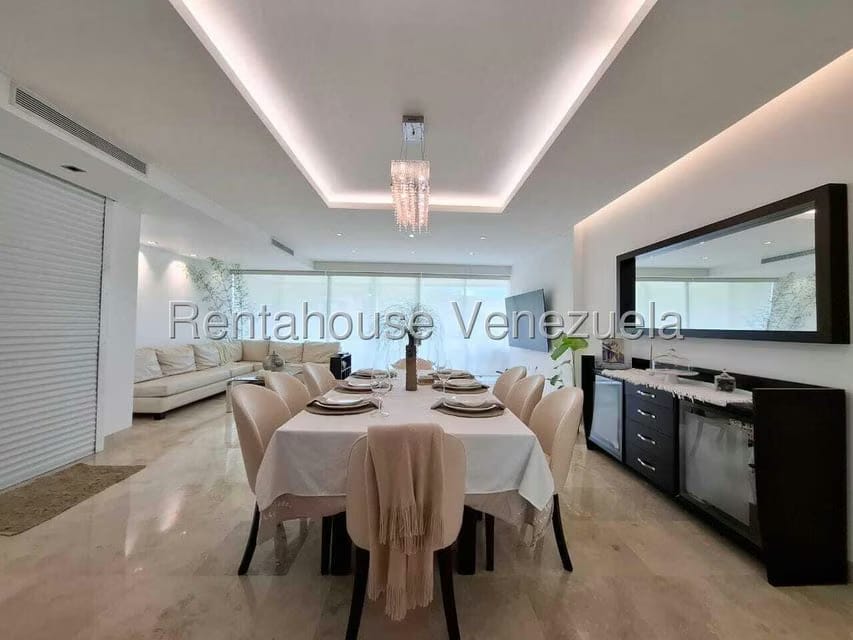 Apartamento (1 Nivel) en Alquiler en Solar del Hatillo, Distrito Metropolitano - 2