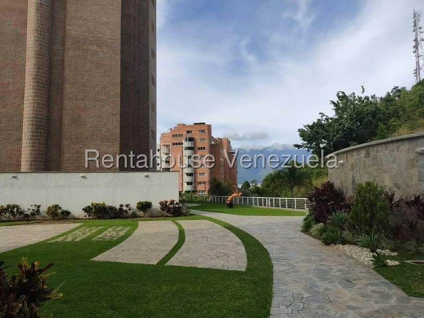 Apartamento (1 Nivel) en Alquiler en Solar del Hatillo, Distrito Metropolitano - 19