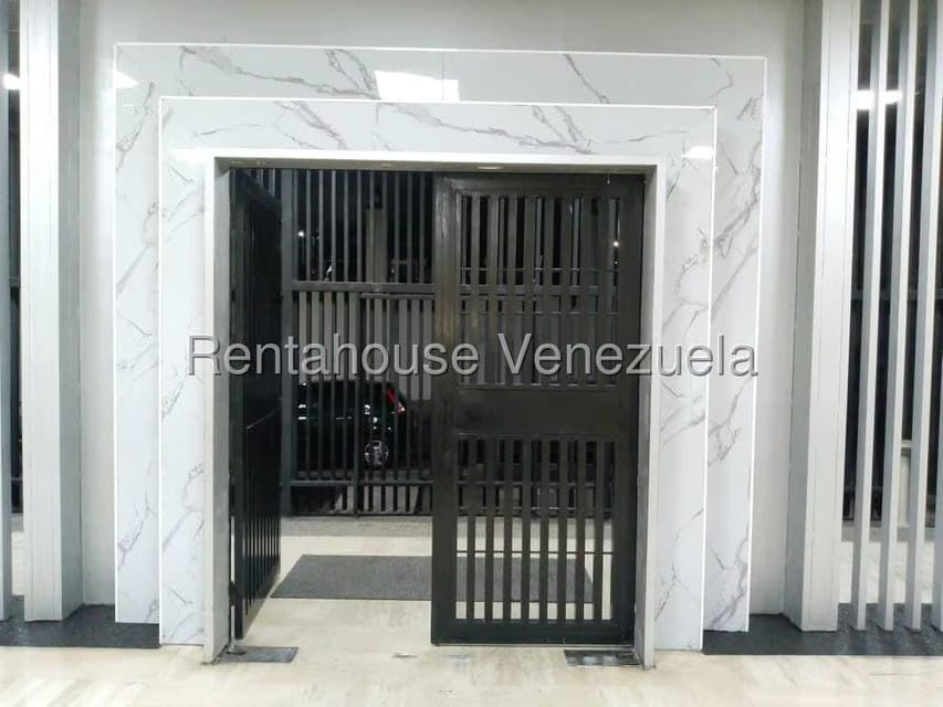 Comercial (Local Comercial) en Venta en La Pastora, Distrito Metropolitano - 12