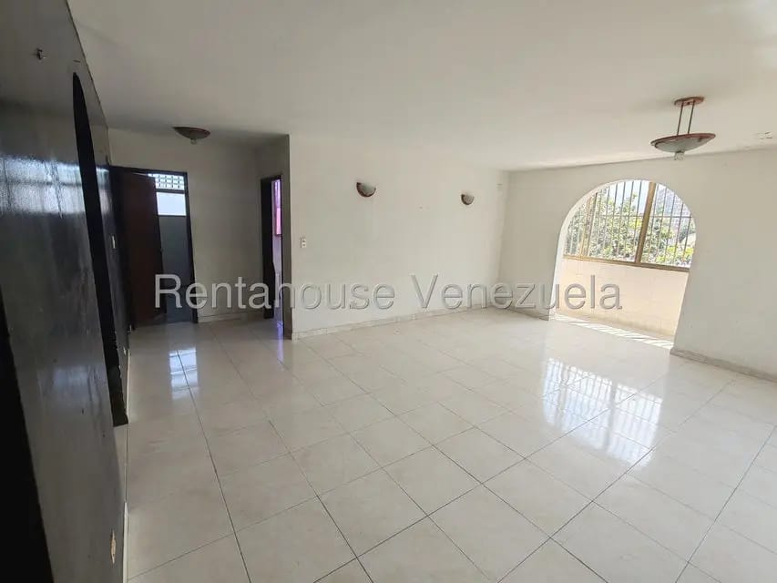 Apartamento (1 Nivel) en Venta en La Atlantida, Vargas - 11