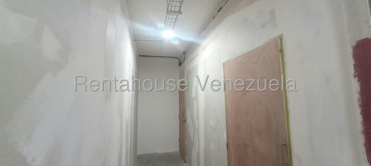 Comercial (Galpon - Deposito) en Alquiler en Chacao, Distrito Metropolitano - 12