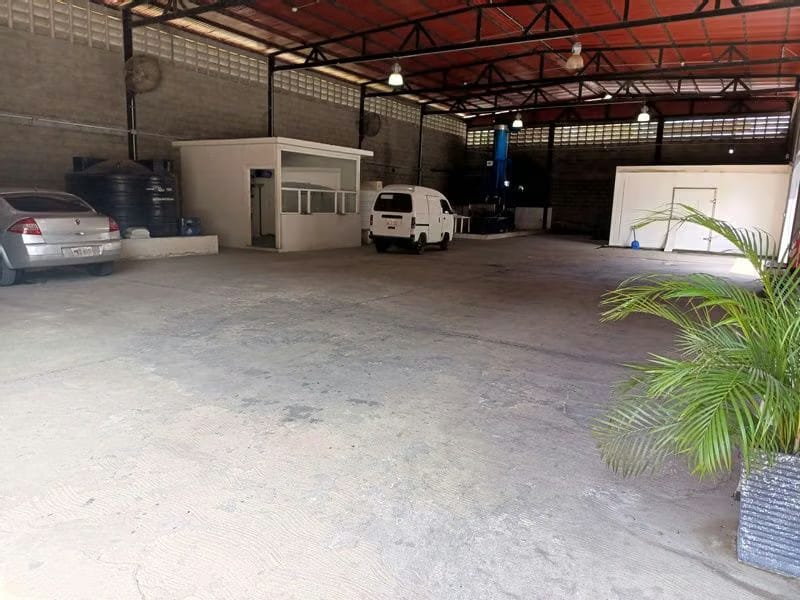 Yeily Colina Vende Galpon operativo en San joaquin - 4