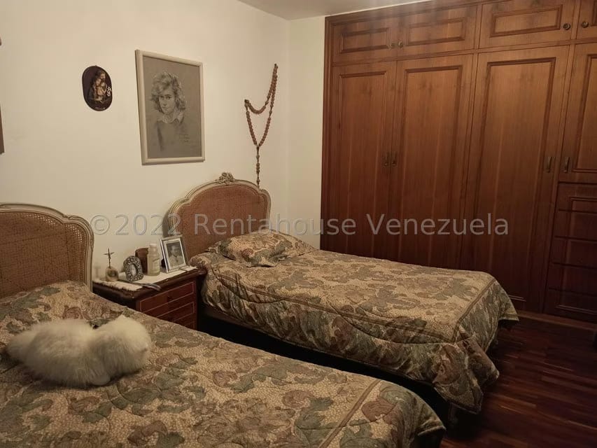 Apartamento (Duplex) en Venta en La Florida, Distrito Metropolitano - 19