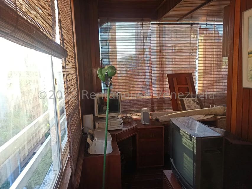Apartamento (Duplex) en Venta en La Florida, Distrito Metropolitano - 21