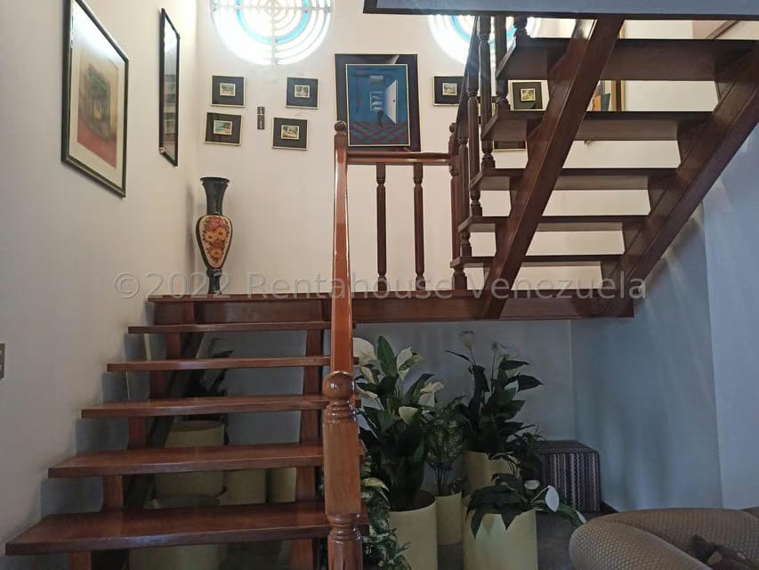 Apartamento (Duplex) en Venta en La Florida, Distrito Metropolitano - 22