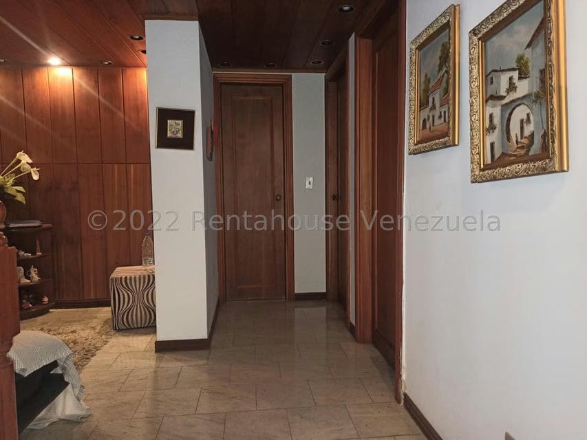 Apartamento (Duplex) en Venta en La Florida, Distrito Metropolitano - 24