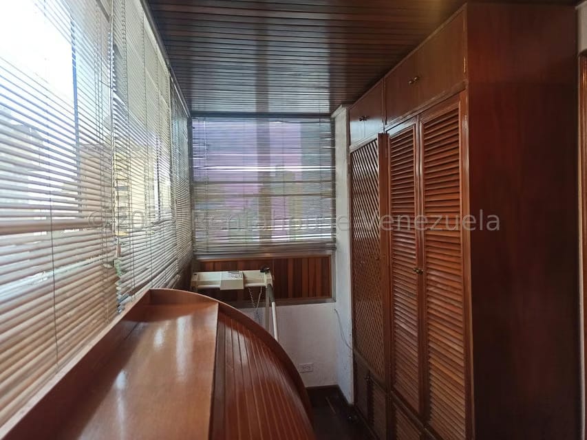 Apartamento (Duplex) en Venta en La Florida, Distrito Metropolitano - 27