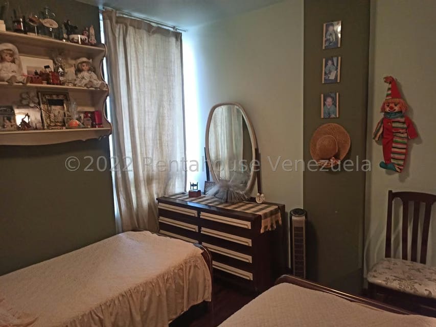 Apartamento (Duplex) en Venta en La Florida, Distrito Metropolitano - 37