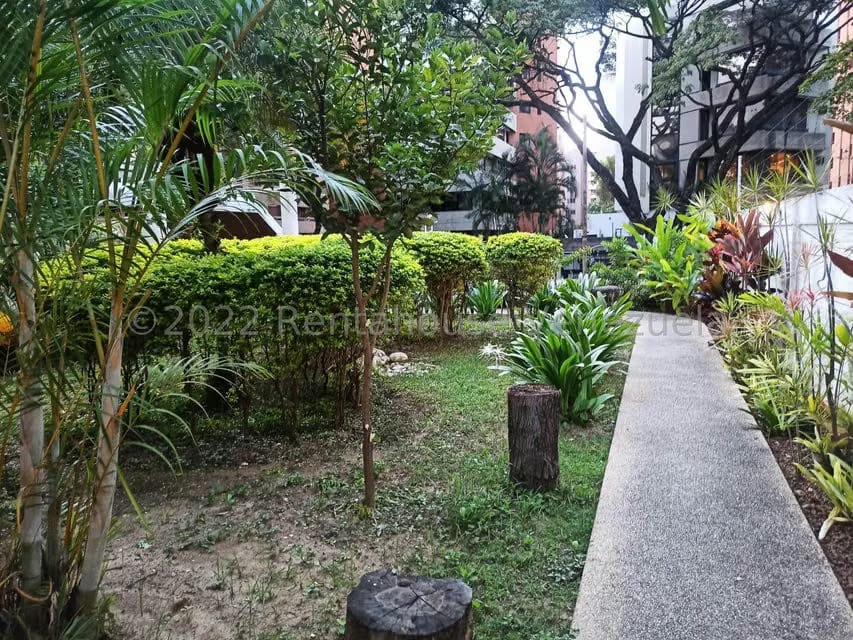 Apartamento (Duplex) en Venta en La Florida, Distrito Metropolitano - 52