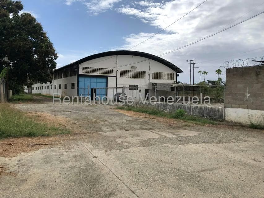 Comercial (Galpon - Deposito) en Venta en Mata Linda, Miranda - 2