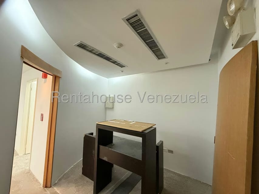 Comercial (Oficina) en Venta en Prados del Este, Distrito Metropolitano - 21