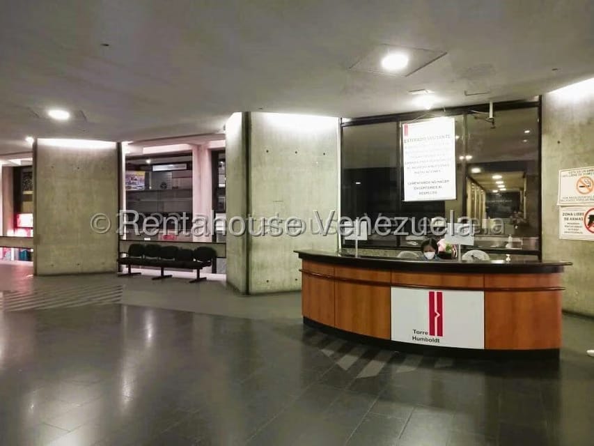 Comercial (Oficina) en Venta en Prados del Este, Distrito Metropolitano - 25