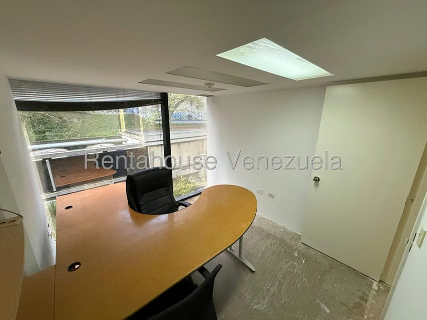 Comercial (Oficina) en Venta en Prados del Este, Distrito Metropolitano - 5