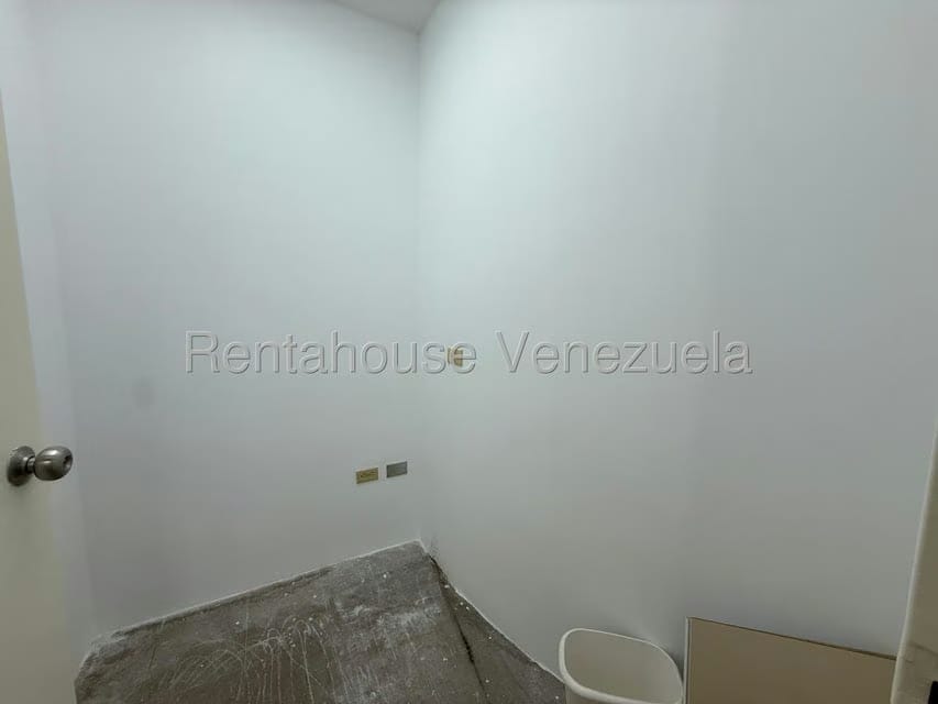 Comercial (Oficina) en Venta en Prados del Este, Distrito Metropolitano - 10
