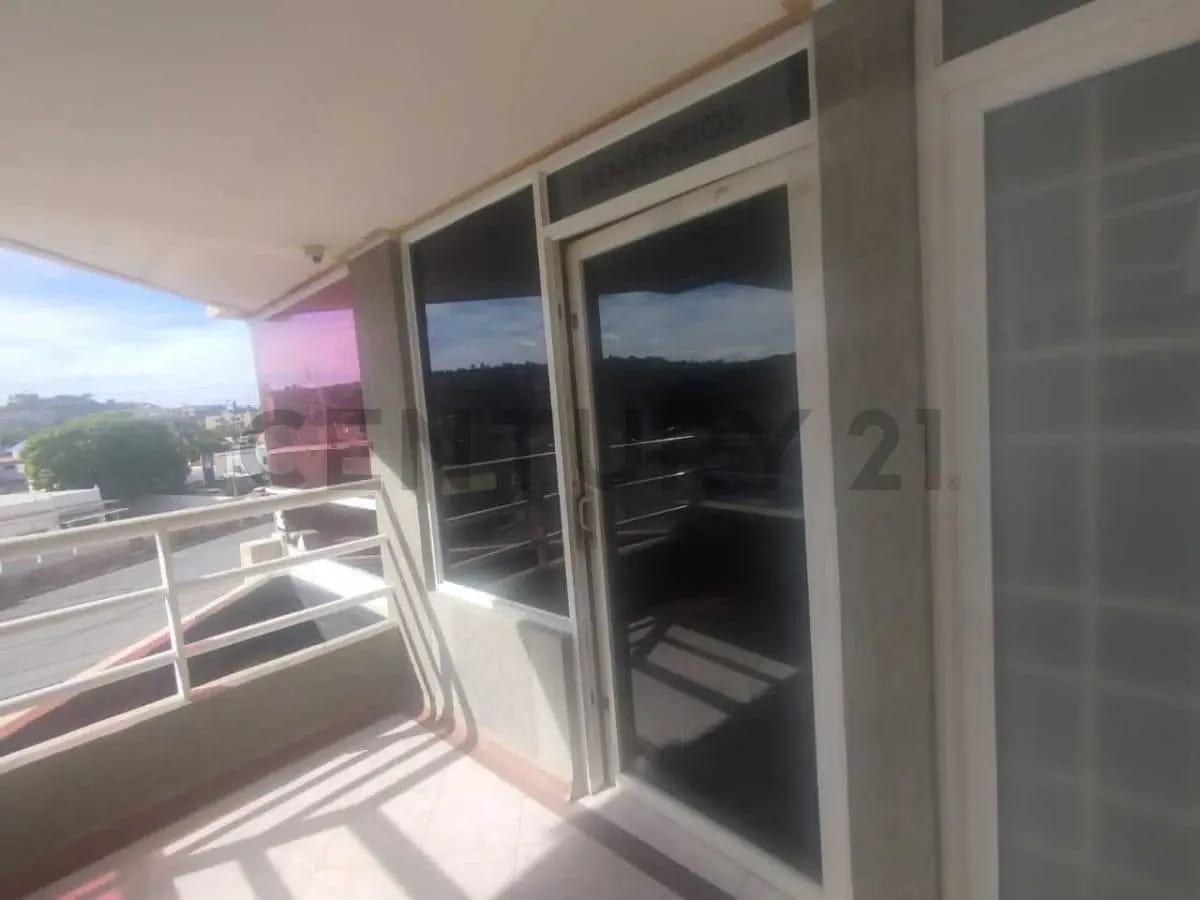 CENTURY 21 Cumana Gold ofrece en venta oficina o consultorio médico