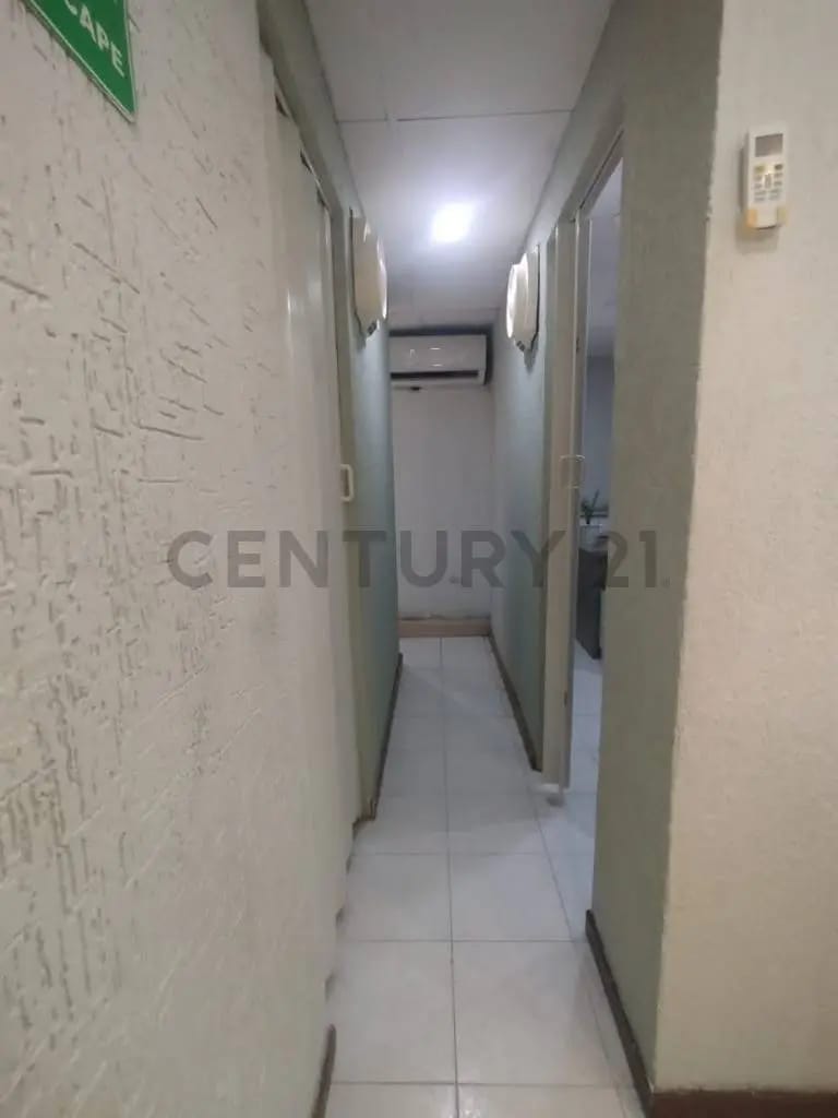 CENTURY 21 Cumana Gold ofrece en venta oficina o consultorio médico - 7
