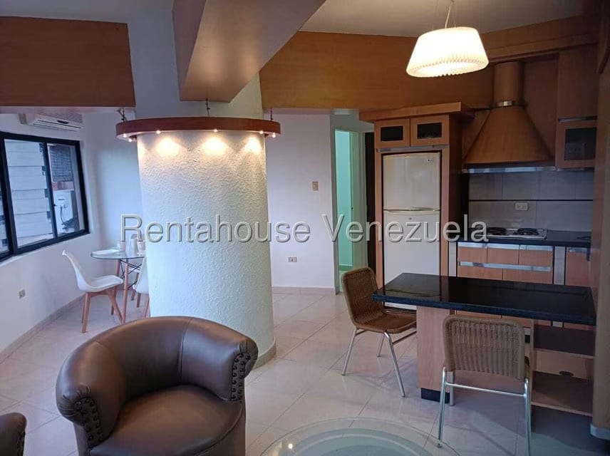 Apartamento (1 Nivel) en Alquiler en Los Mangos, Carabobo - 16