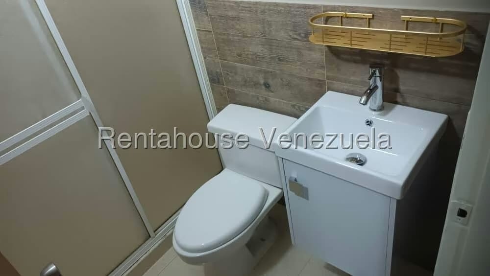Apartamento (1 Nivel) en Alquiler en Los Mangos, Carabobo - 23