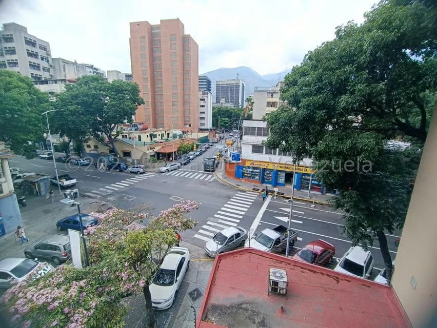 Comercial (Oficina) en Alquiler en Sabana Grande, Distrito Metropolitano - 2