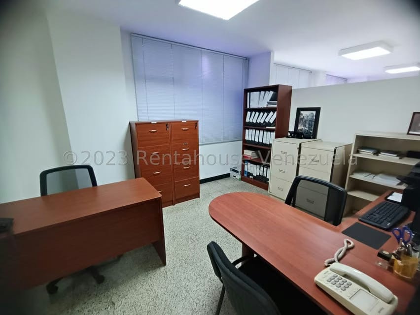 Comercial (Oficina) en Alquiler en Sabana Grande, Distrito Metropolitano - 16