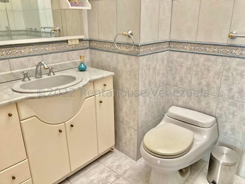 Casa (Duplex) en Venta en Miranda, Distrito Metropolitano - 42