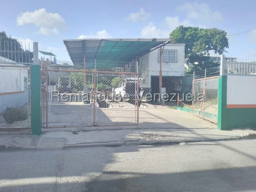 Comercial (Local Comercial) en Venta en Porlamar, Nueva Esparta - 3