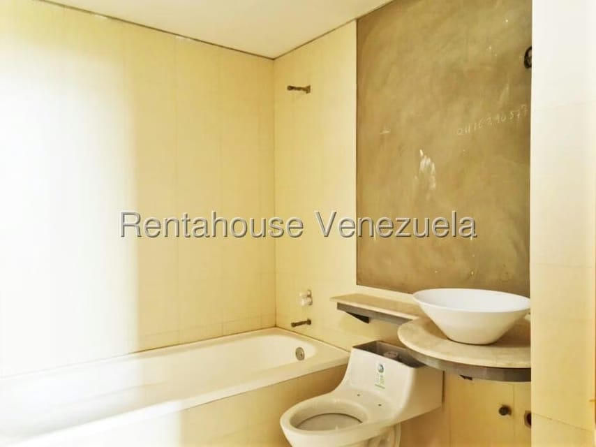 Apartamento (Planta Baja) en Venta en Colinas de Valle Arriba / Mirador de Los Campitos, Distrito Metropolitano - 21
