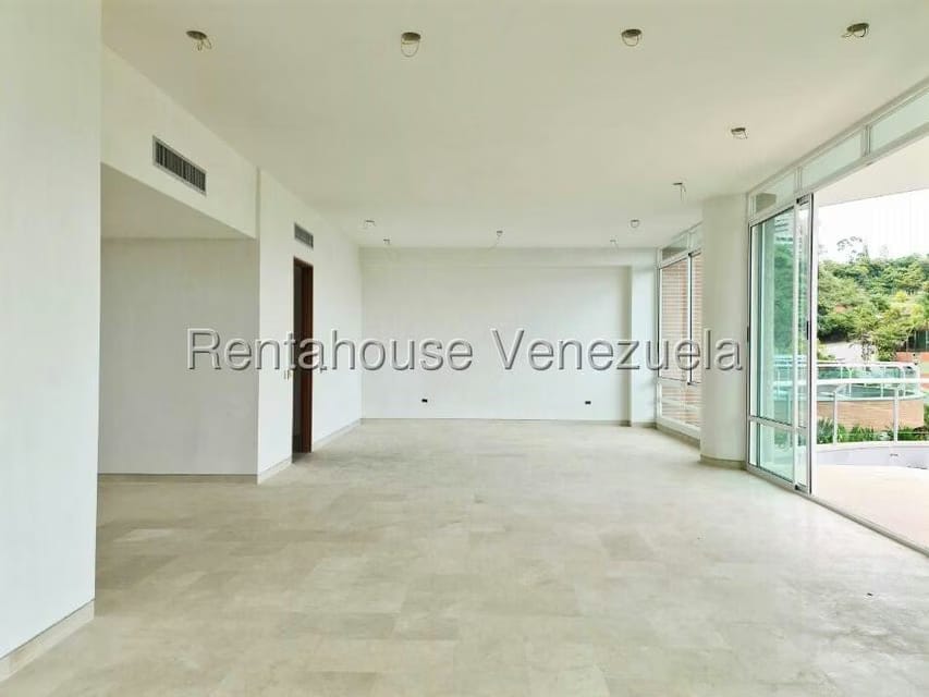 Apartamento (Planta Baja) en Venta en Colinas de Valle Arriba / Mirador de Los Campitos, Distrito Metropolitano - 5