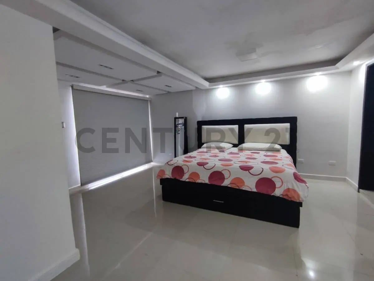 En Venta Casa Bote Sector A - 11