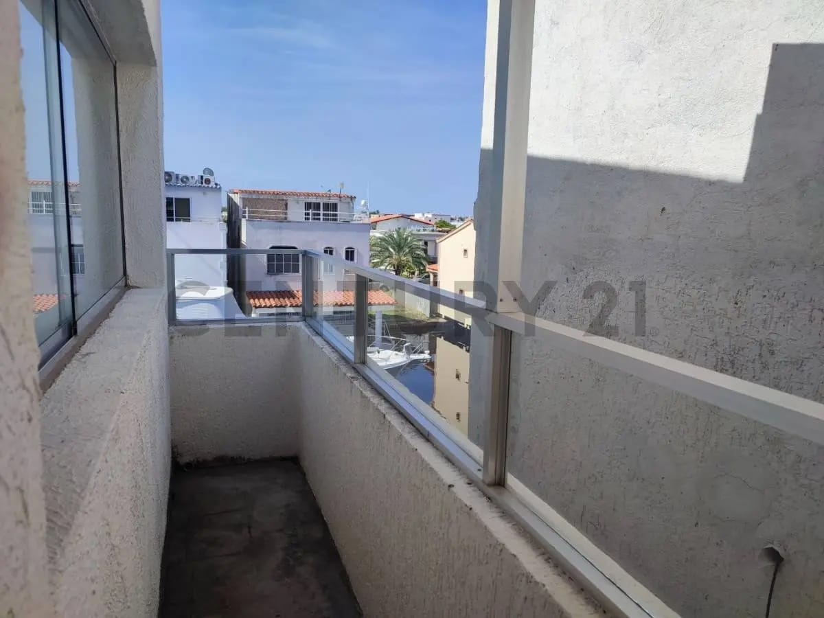 En Venta Casa Bote Sector A - 16