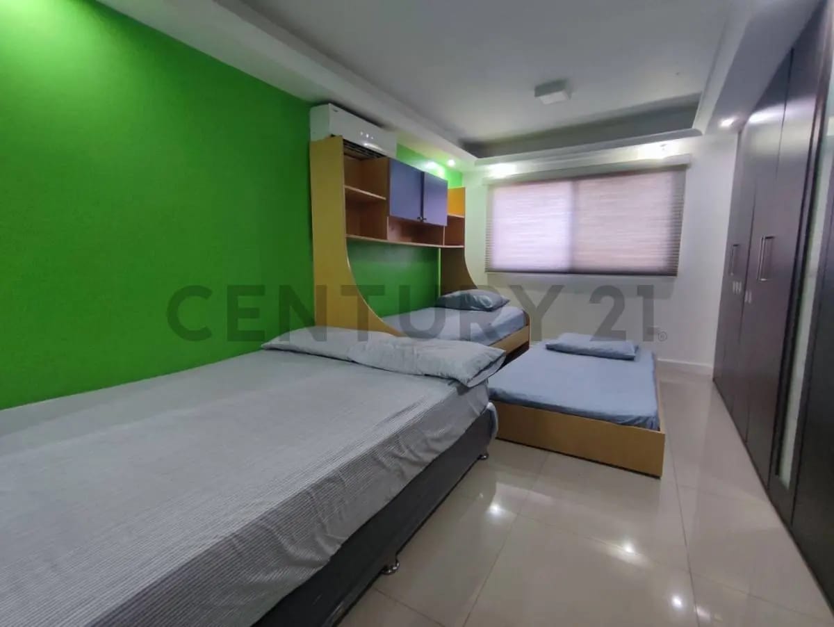 En Venta Casa Bote Sector A - 20