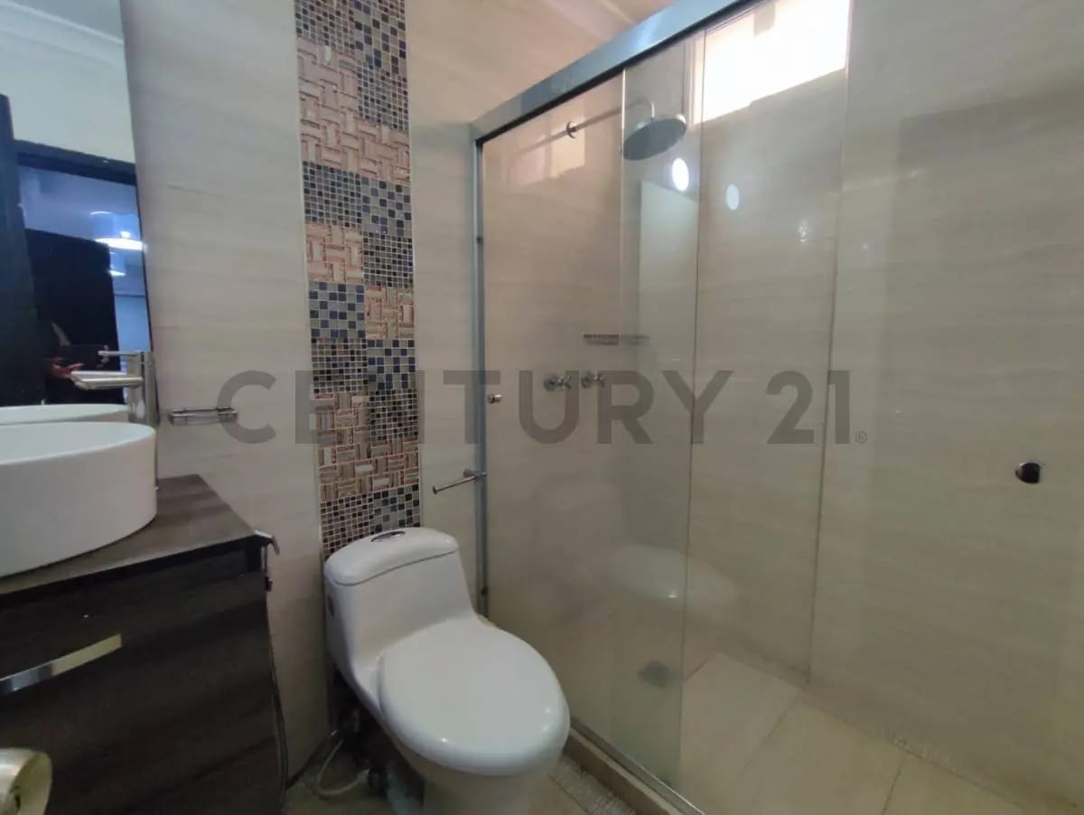 En Venta Casa Bote Sector A - 22