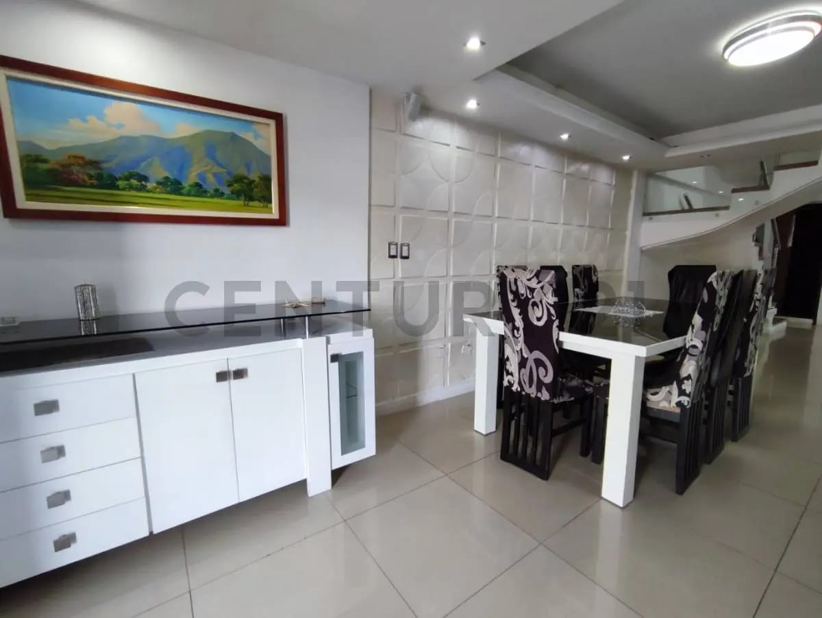 En Venta Casa Bote Sector A - 9
