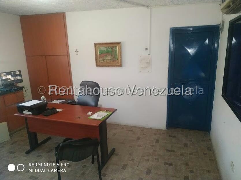 Comercial (Local Comercial) en Venta en San José, Miranda - 24