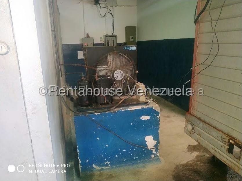 Comercial (Local Comercial) en Venta en San José, Miranda - 32