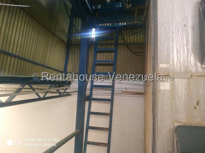 Comercial (Local Comercial) en Venta en San José, Miranda - 45