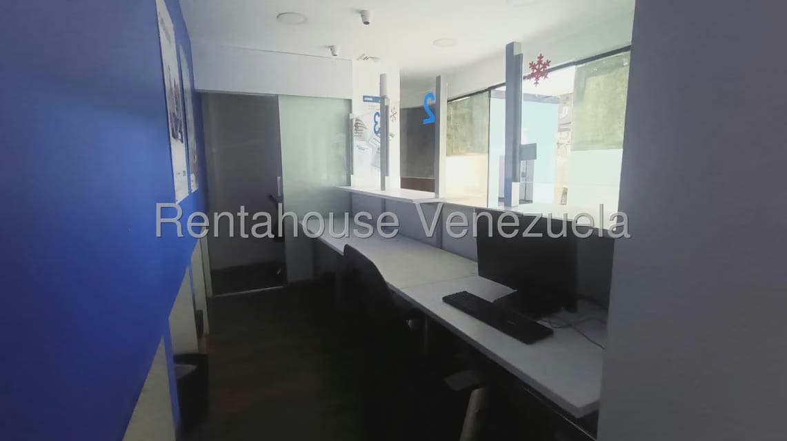 Comercial (Local Comercial) en Alquiler en El Rosal, Distrito Metropolitano - 4