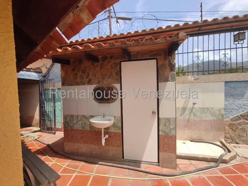Townhouse (Duplex) en Venta en El Playon, Aragua - 33
