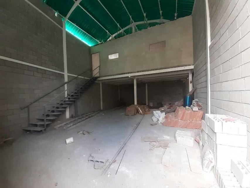 Comercial (Edificio) en Venta en Avenida Libertador, Lara - 24