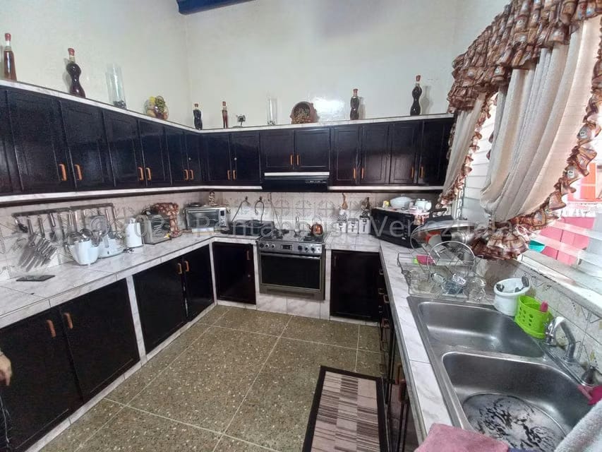 Apartamento (1 Nivel) en Venta en Centro, Portuguesa - 4