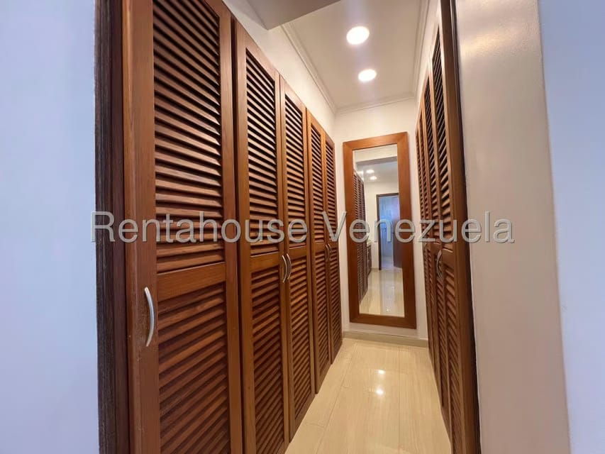 Apartamento (1 Nivel) en Venta en Miranda, Distrito Metropolitano - 35