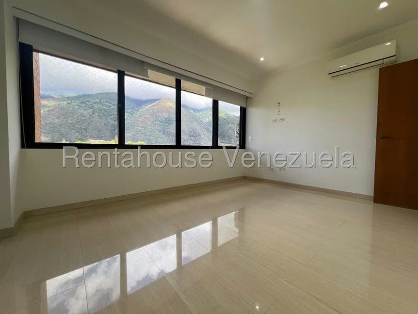 Apartamento (1 Nivel) en Venta en Miranda, Distrito Metropolitano - 36