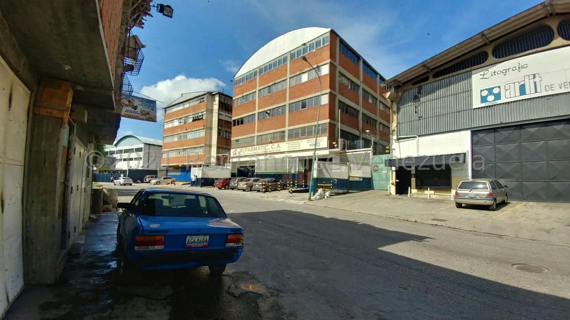 Comercial (Galpon - Deposito) en Venta en El Llanito, Distrito Metropolitano - 16